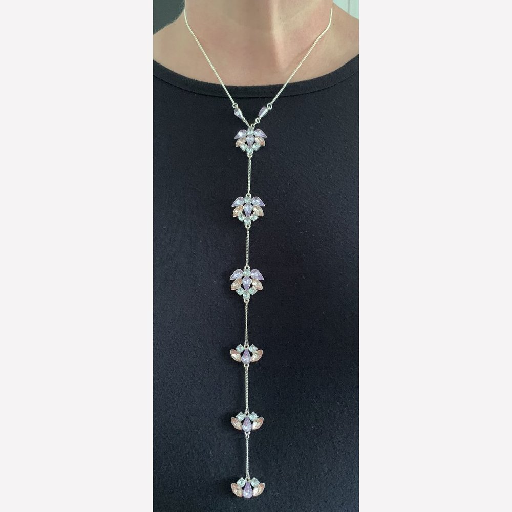 Pendant necklace, silver with iridescent stones
